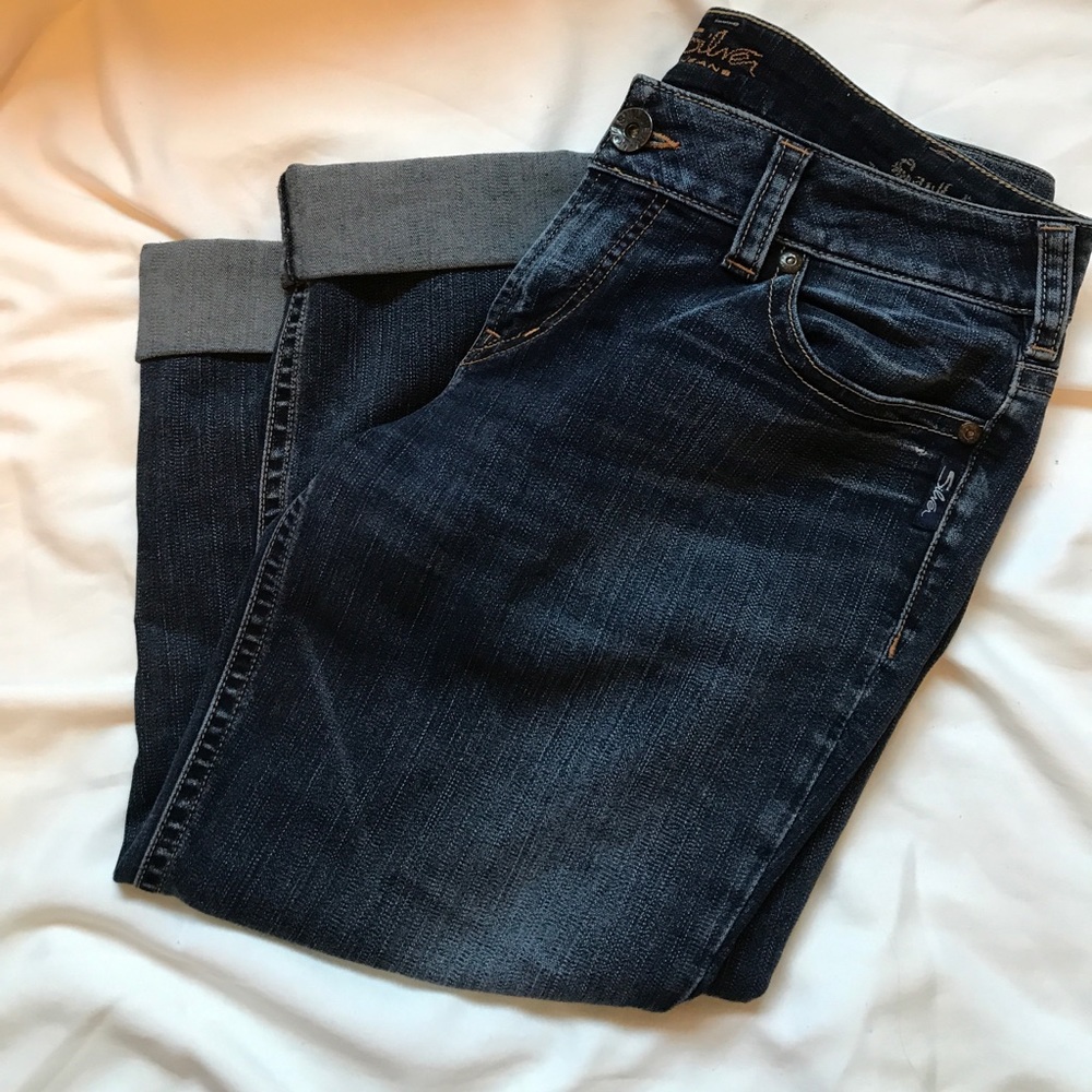 Silver Jeans Suki Capris. Like new! Size 32.